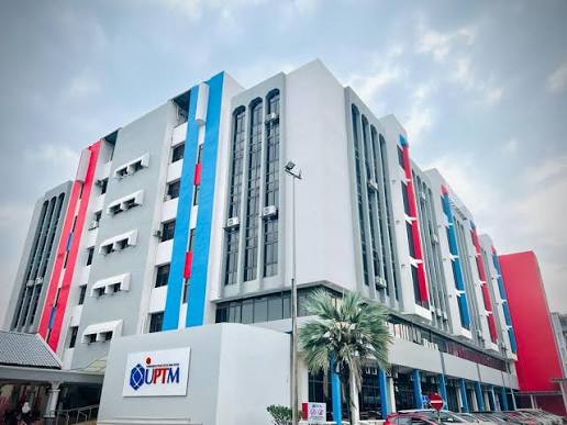 Gedung Universiti Poly-Tech Malaysia